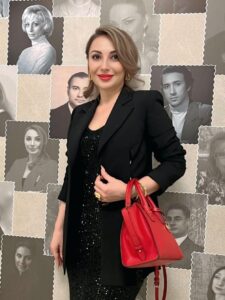 5325674127974668053 225x300