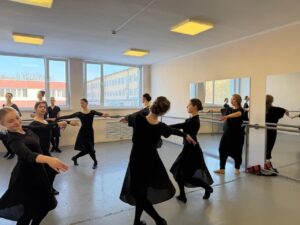 5328163624163415018 300x225