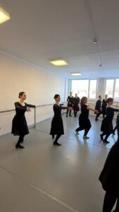 5328163624163415020 169x300